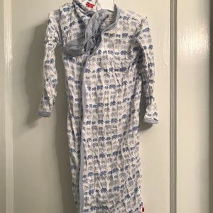 Magnetic Me gown plus cap